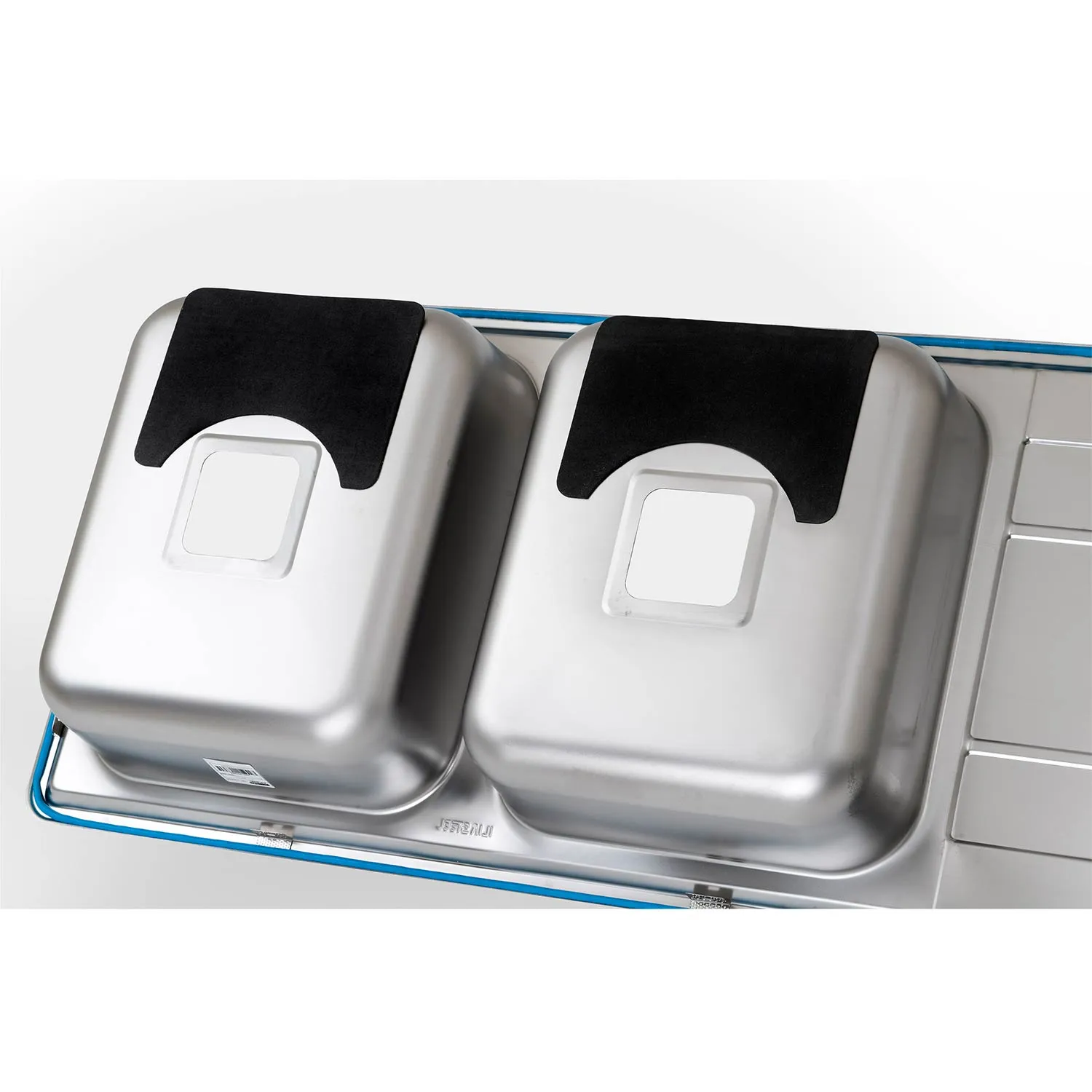 فروشگاه لوازم آشپزخانه خسروی سنتر سینک ظرفشویی ایلیا استیل مدل 4063 با عایق صدا در کف لگنها